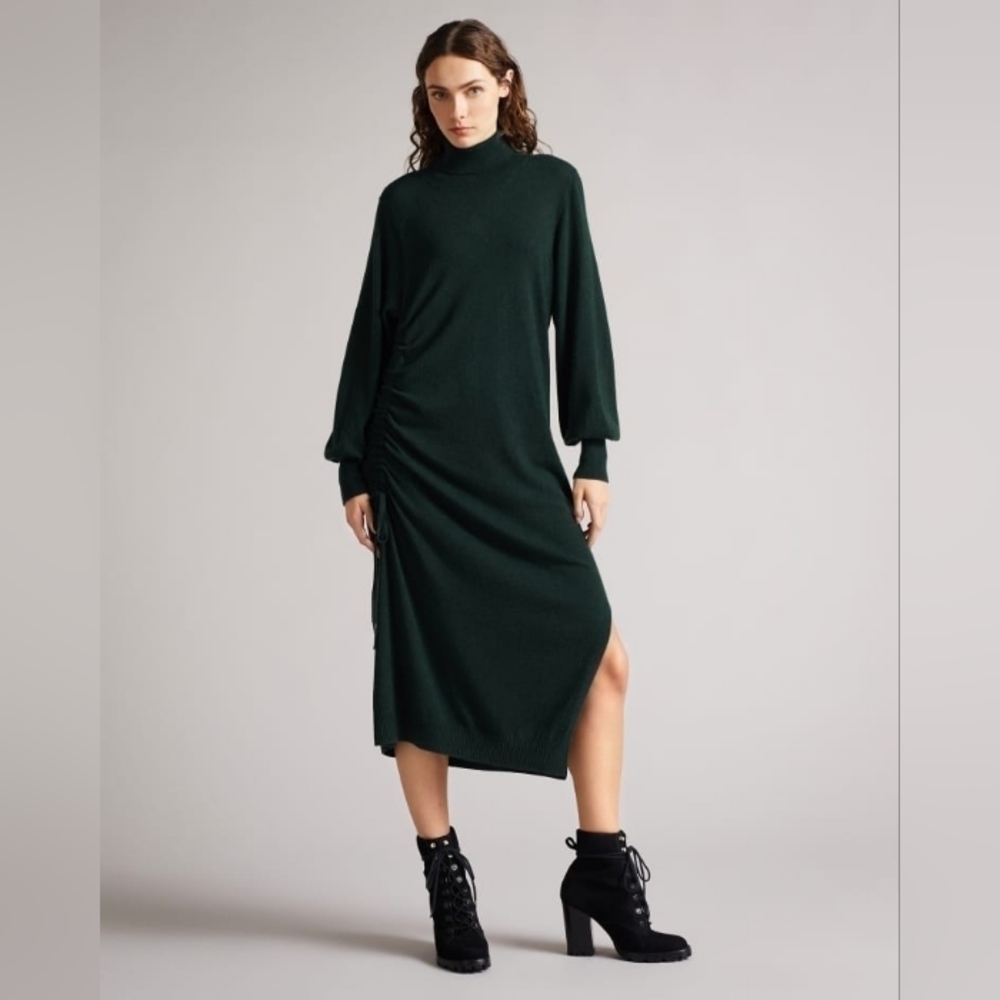 Ted Baker London Aavvaa green knitted dress  With Ruched Side Detail sz 8